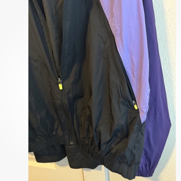 Lacoste Colorblock Windbreaker Jacket Purple Black Hooded Size 52 Size M/L - Picture 5 of 6